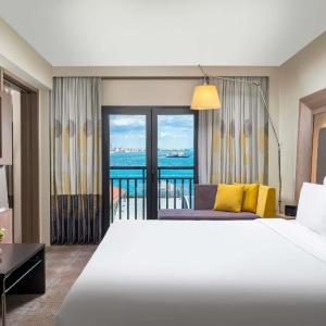 Executive Bosphorus Suite 