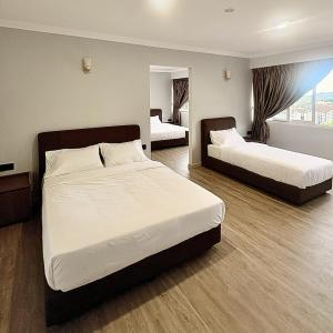 Triple Room with View