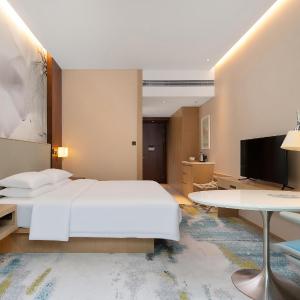 King Room with Courtyard View