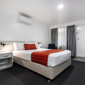 Moderate Room