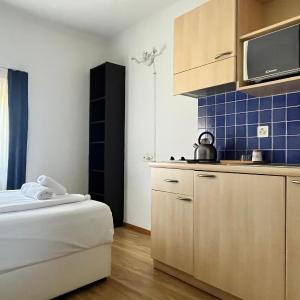Single Room with Lake View