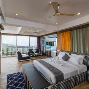 Club Suite with Complimentary Adventure Activities and 100 Spread Breakfast