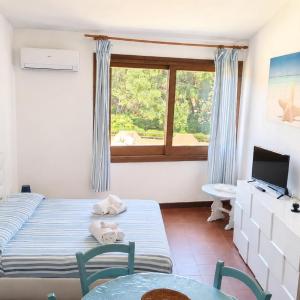 Studio Apartment with One Double Bed