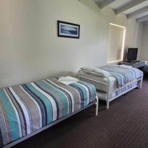 Two-Bedroom Villa - Waterfront 5