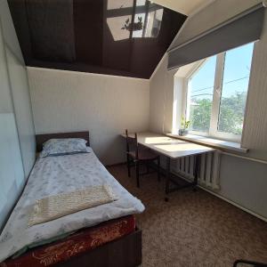 Single Room with Park View
