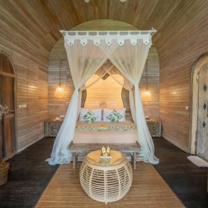 Jungle Romantic Escape Package