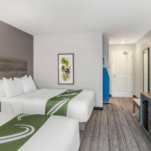 Queen Room with Two Queen Beds - Ground Floor