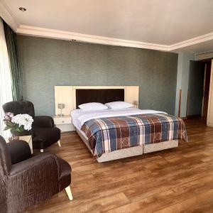 Deluxe Double Room with Balcony and Sea View