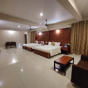 Deluxe Family Room