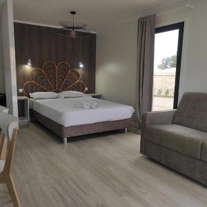 One-Bedroom Bungalow