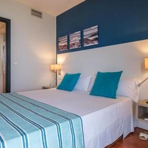 Suite (2 Adults + 3 Children)