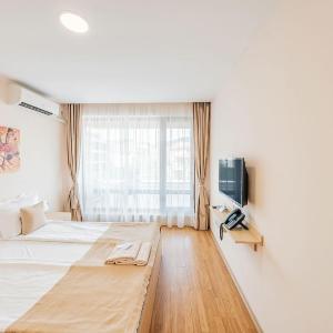 One-Bedroom Apartment with Balcony (4 Adults )