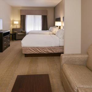 Queen Suite with Two Queen Beds and Sofa Bed