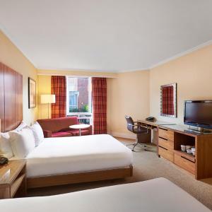 Deluxe Twin Room with Two Double Beds