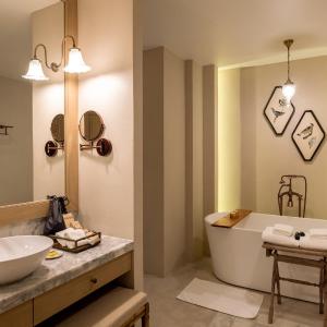 Seaside Junior Suite with Hot Tub