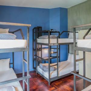 6-Bed Mixed Dormitory Room