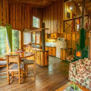Bungalow (5 Adults)