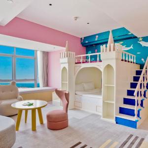 One-Bedroom Suite with Sea View - Kids Theme