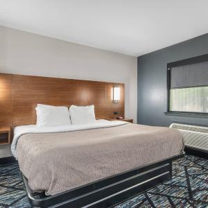 King Room - Accessible/Non-Smoking