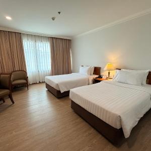 Deluxe Double or Twin Room