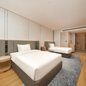 Standard Room with Two Queen Beds