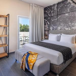 Premium Double Room with Balcony