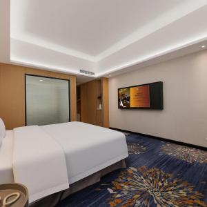 New Deluxe Queen Room