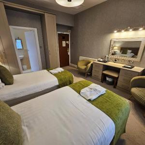 Classic Plus Twin Room