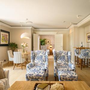 Junior Suite with Balcony