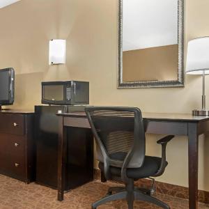 Double Room with Two Double Beds - Non-Smoking