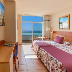 Twin Room with Sea View