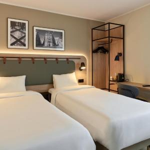 Standard Room - 2 Single Beds 1 Sofa Bed