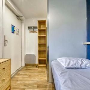Single Room (Towels, WIFI, TV)