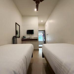 Economy Double or Twin Room
