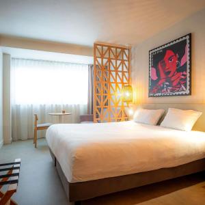 Classic Double Room with City View
