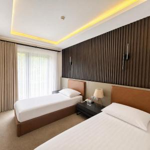 Two Connecting Double Rooms
