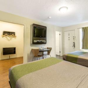 Quadruple Room - Non-Smoking