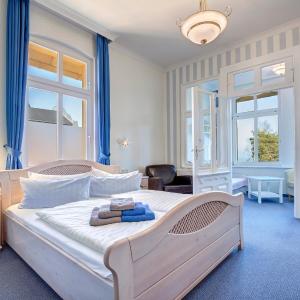 Deluxe Double Room with Sea View