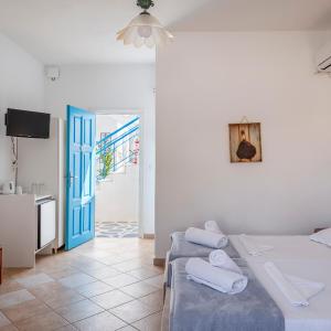 Triple Room with Balcony