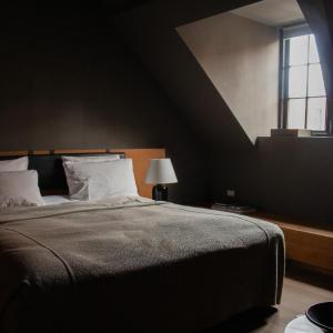 Room 5 - Classic Room