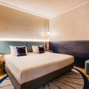 King Suite with Sofa Bed