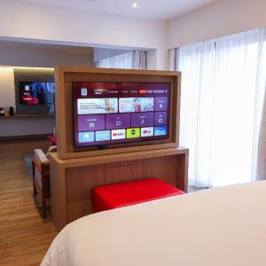 Suite with Hot Tub