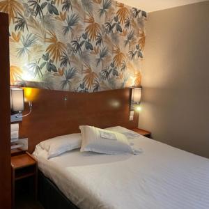 One Double Bed - Superior Room