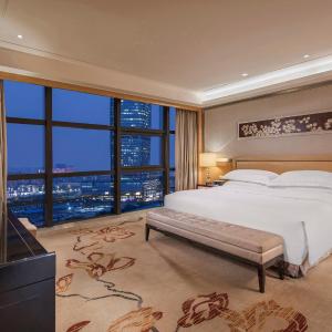 Executive King Suite