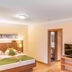 Apartment (2 Adults)