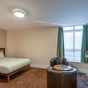 Family Sea View (Sleeps 3)