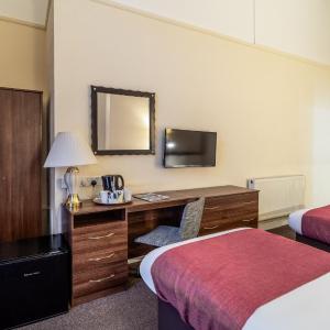 Family Room (Sleeps 3)
