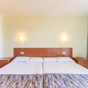 Triple Room (3 Adults) with Sea View