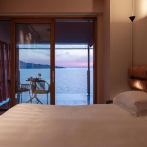 Double or Twin Room with Sea View