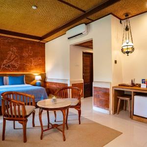 Deluxe Room with One-Time Free 30 Minutes Massage